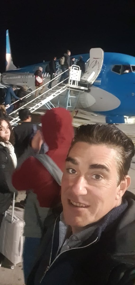 🔥Mientras rosquean por cargos que no les dió la gente, repartiendo migas, Javier Iguacel laburando en el sector privado en Neuquén en este frío invierno. Aprendan un poco... A este muchacho lo banco en el partido Anti K en el que quiera participar. Apoyo ideas, no listas sábana