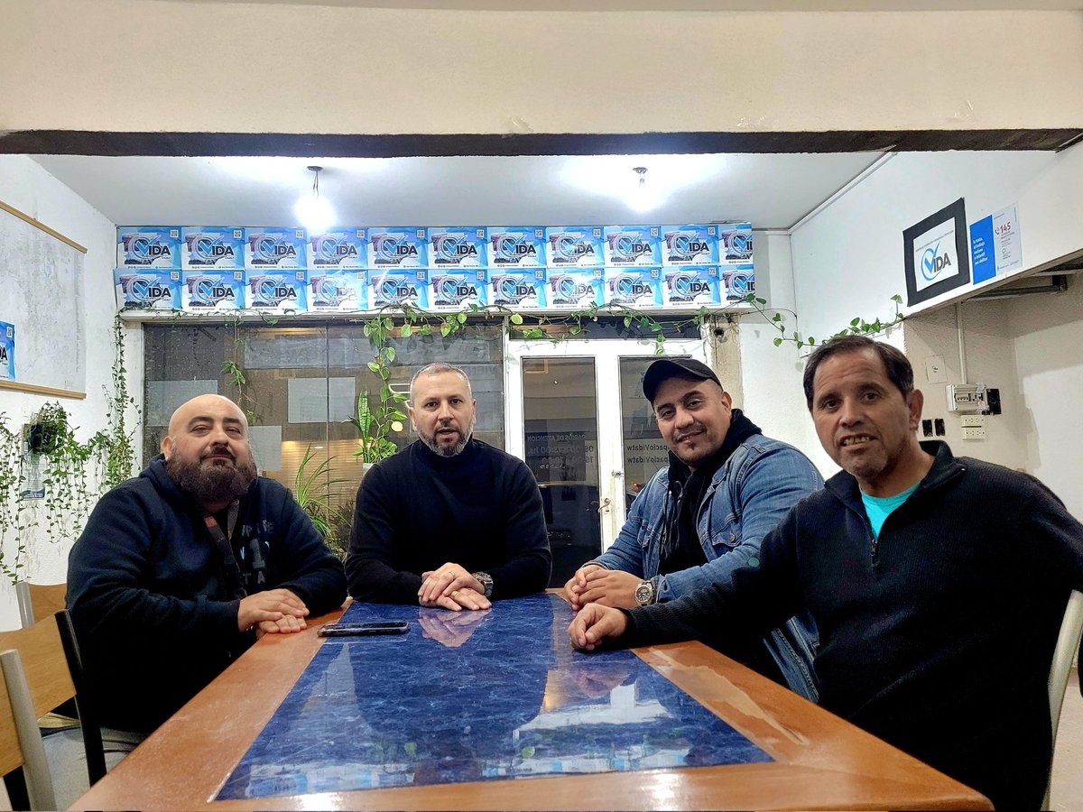 PatoPetrakosky's tweet image. Hoy nos reunimos con José Salpu, referente del Partido @vidatrelew. Tuvimos un diálogo enriquecedor sobre diversos temas y encontramos varios puntos en común. Acordamos trabajar mancomunadamente para construir un futuro mejor y contribuir con soluciones a las problemáticas…