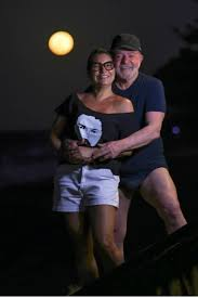 jose49729680's tweet photo. O jornalismo brasileiro é essa coisa limítrofe,rasa, esse culto à morte porque interditaram o tesão. E demonstrar desejo para os profissionais da área (não todos, óbvio) é falta de decoro,ruim.
Hoje Lula respondeu à infâmia dos ventríloquos da mídia oligárquica sobre ele não ter https://t.co/k3iuQIJBYt