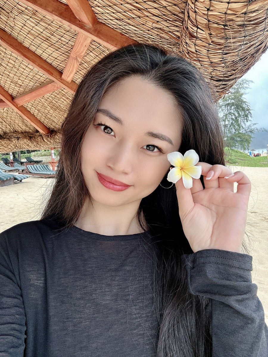 Tingting57Live's tweet photo. Here’s a flower for you 🌸 https://t.co/qBknEILjUn