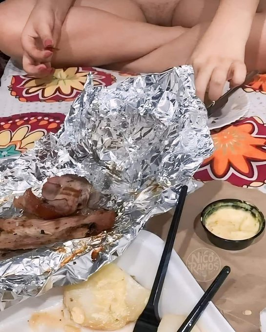 Noche de pelis!! 😊 https://t.co/HAVmnlJ74x