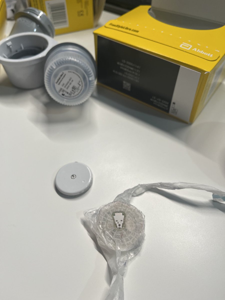 This is the third freestyle sensor that has come off by itself in two days 😠 ⁦<a href="/FreeStyleDiabet/">Libre</a>⁩ is this a manufacturing issue with the latest sensors ?