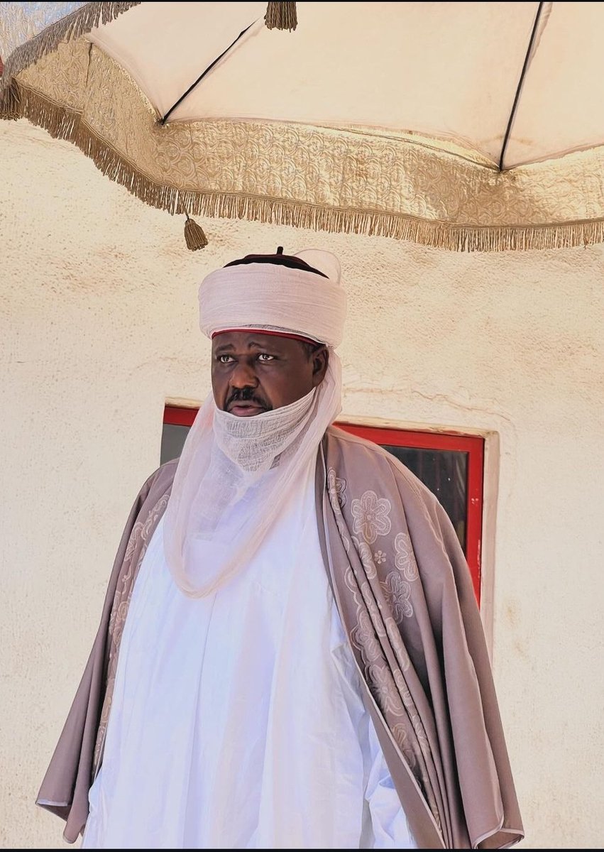 43rdAndoma's tweet photo. Abaga'edu. https://t.co/C4jQeh95aI
