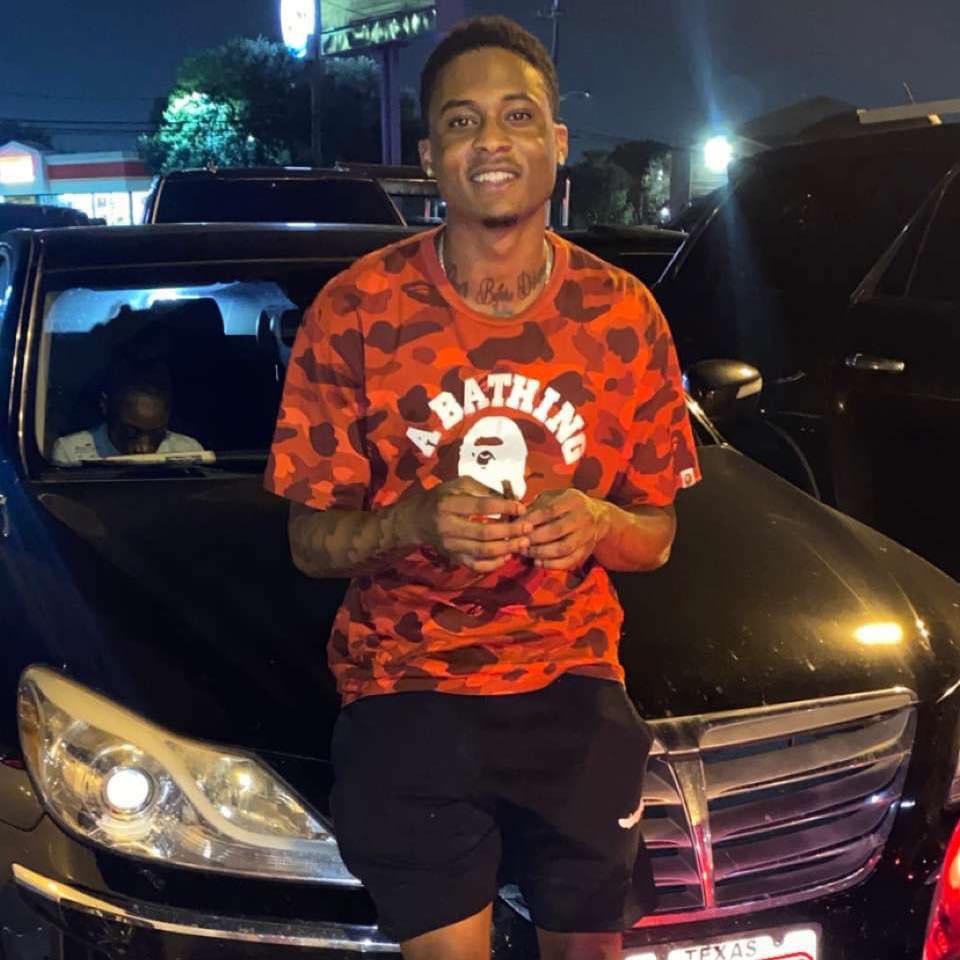 SweeetBabyRaee's tweet photo. 4ever my best friend, My protecter, my baby brother. I love you and miss you. I looked up you, my lil brother. I’m such a proud big sister and auntie. I love you Cornie. I’ll see you in the clouds but for now just watch over us. #JusticeForCj https://t.co/MeaxJQygcL