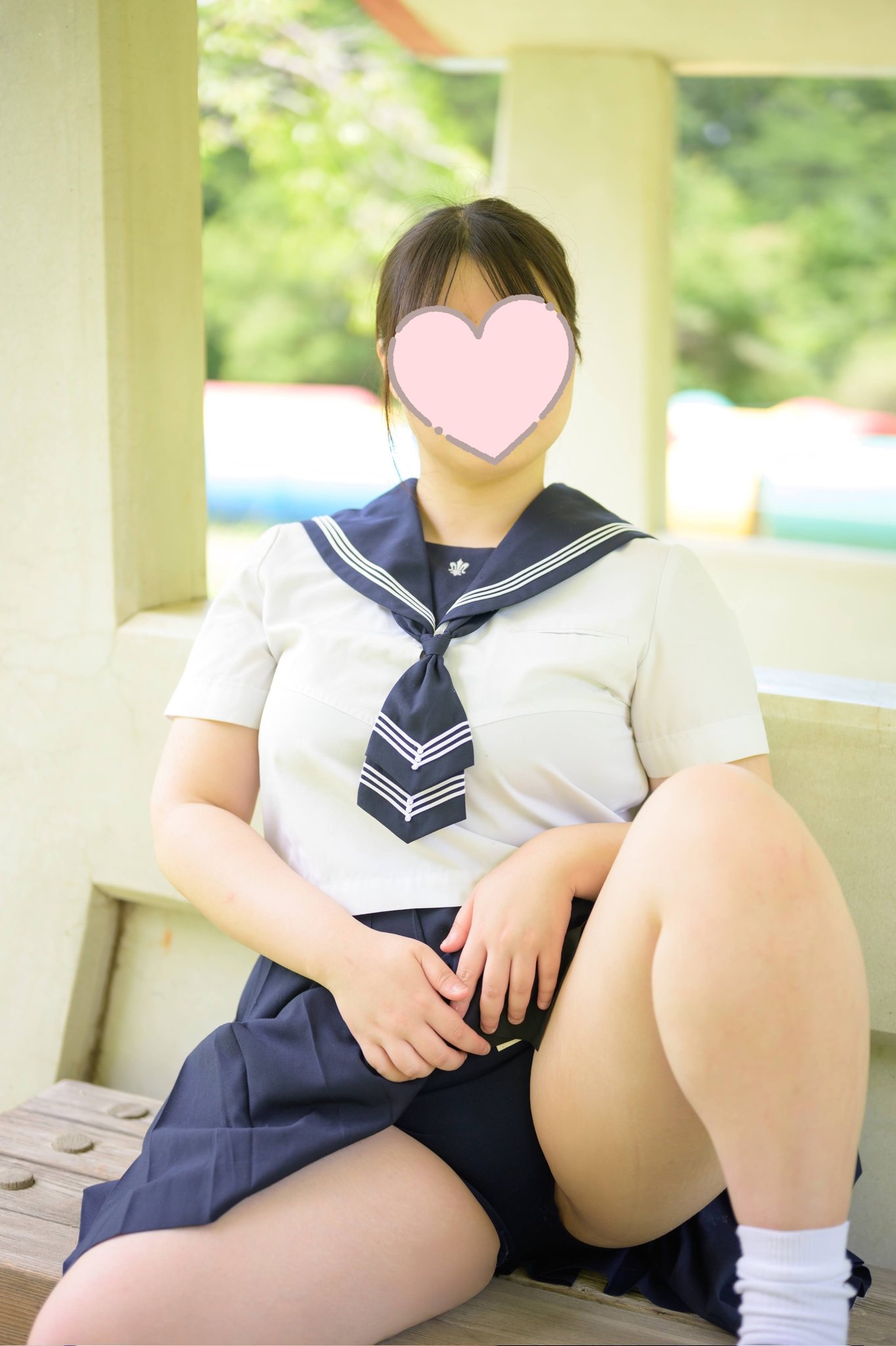 スカートの中　ブルマー 小学6年生の学芸会の練習にて6年生女子代表ダンスの衣装として体操服(ブルマー )の上にK中学校女子制服のヂャンパースカートにセイラー服を着る事に成った。体育館の舞台の上でフラメンコダンスの練習を行ないスカートの裾が捲れて中の ブルマーを ...