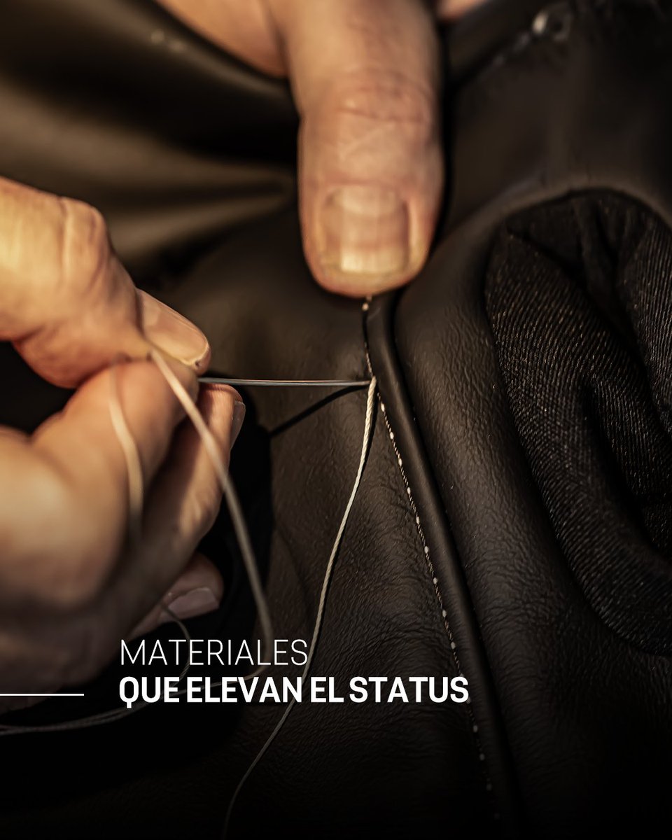 En colaboración con artesanos franceses, nuestro #NewDS3 es una pieza de ingeniería con detalles que te fascinarán. 🇫🇷

#dschile #dsautomobileschile