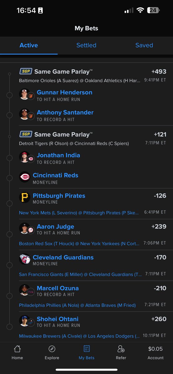Octo_Ban's tweet photo. Taking my own chance with a parlay. 3 hitters, 3 ML, 3 HR. Let’s hope this cashes tonight #mlb #Fanduelparlay #lucky3s https://t.co/DpZXxv1jDC