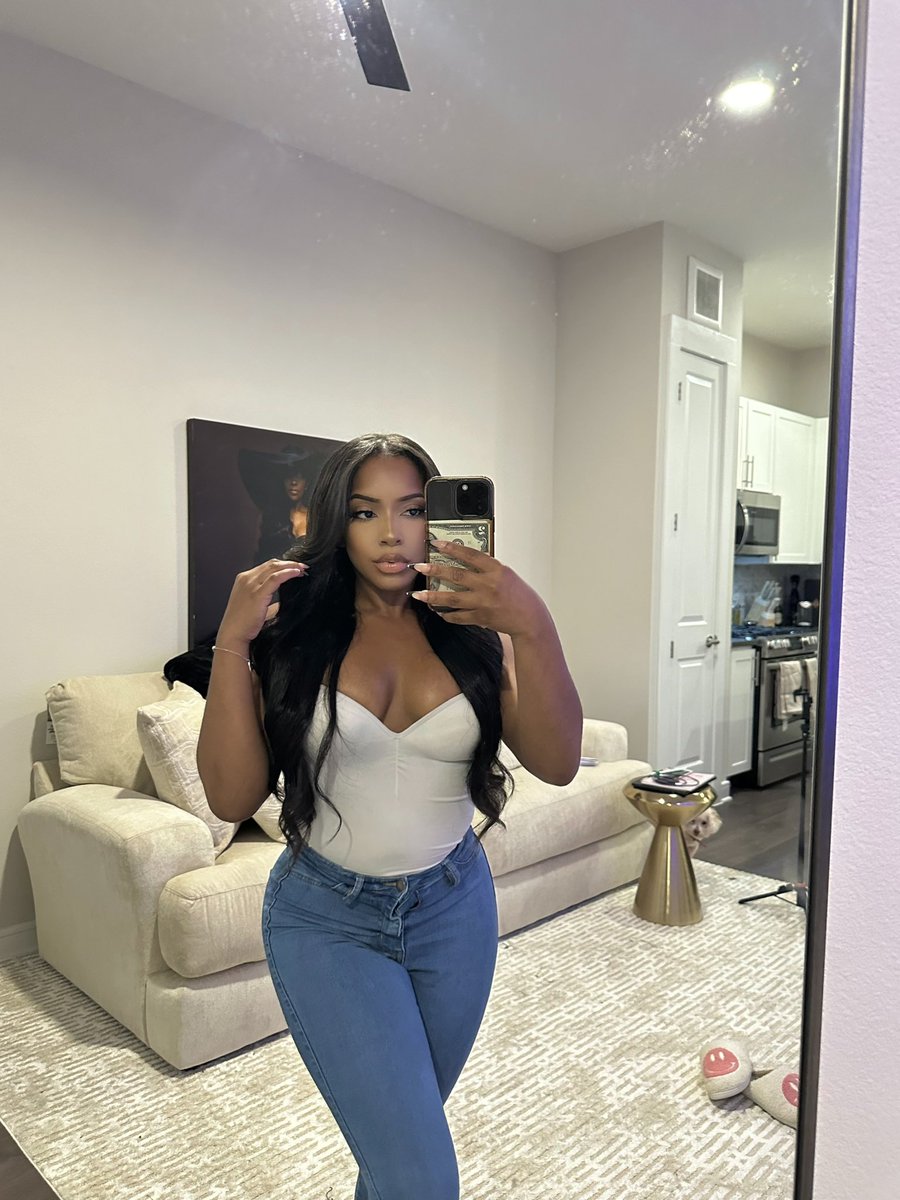 IG : Celiaaferria tweet media