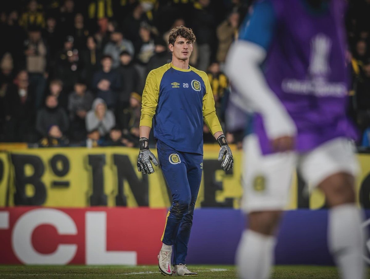 Axel Werner (@axelwerner1) on Twitter photo Agradecido a todo <a href="/RosarioCentral/">Rosario Central</a> por dejarme ser parte de esta hermosa familia un año más. Espero sea por mucho tiempo y con más alegrías. Agradecido a todo <a href="/RosarioCentral/">Rosario Central</a> por dejarme ser parte de esta hermosa familia un año más. Espero sea por mucho tiempo y con más alegrías.
