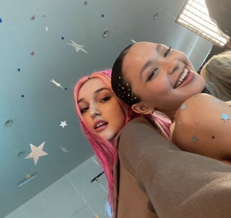 rubymaethinker's tweet image. farewell 🩷