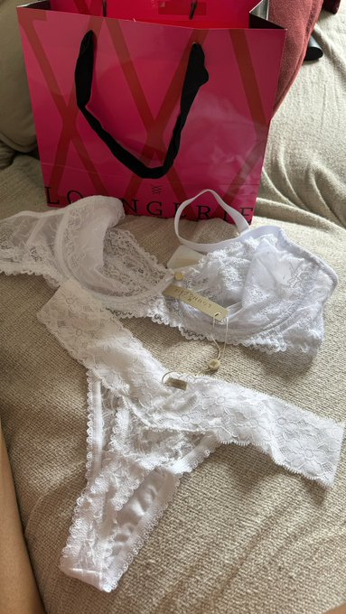 😈🔥 https://t.co/WE2EOdp9pB