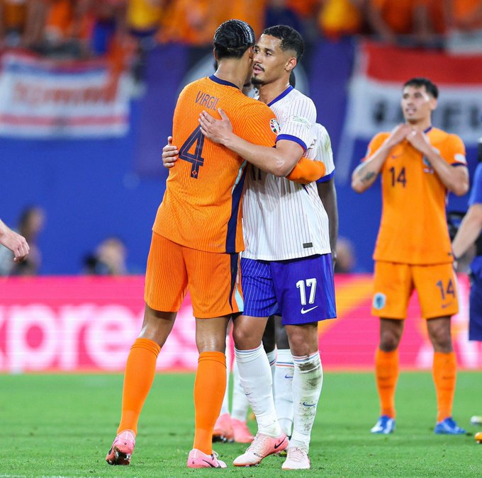 VipArsenal's tweet photo. William Saliba has kept same number of clean sheets with his country at International big tournaments as Virgil van Dijk in his career. 🤯 https://t.co/O2DA0YlkS6