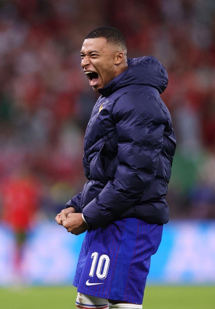 Madrid Universal tweet media