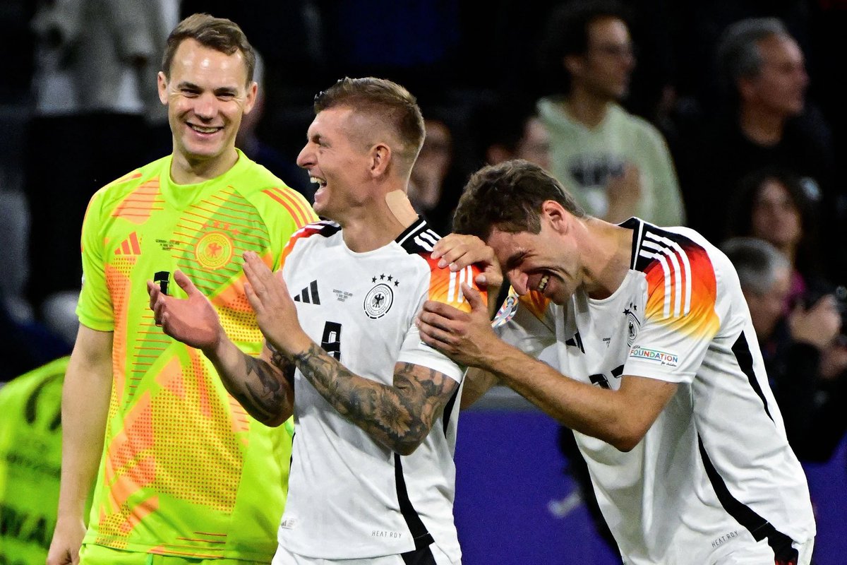 XavsFutbol's tweet photo. This EURO’s doesn’t feel like a normal tournament anymore. It’s a farewell tour of all the legends we have grown up with. From being on the absolute top of their game to handing the torch over to the next generation. It’s sad, it’s beautiful, it’s everything in between. https://t.co/1alP7O69Pm