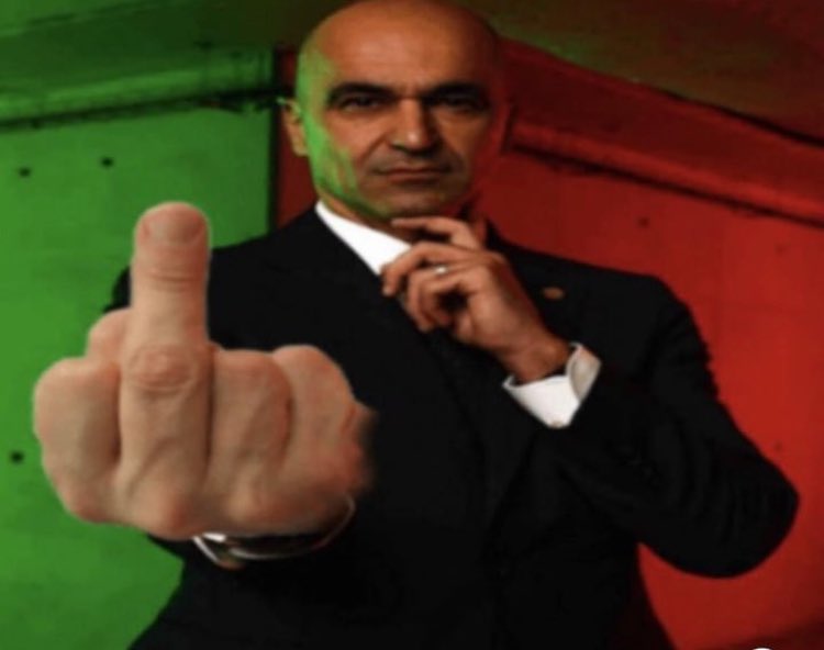 ftheshine's tweet photo. Literamente toda a gente: tira o Ronaldo por favor
O Roberto Martinez: https://t.co/8QaPFC9qIb