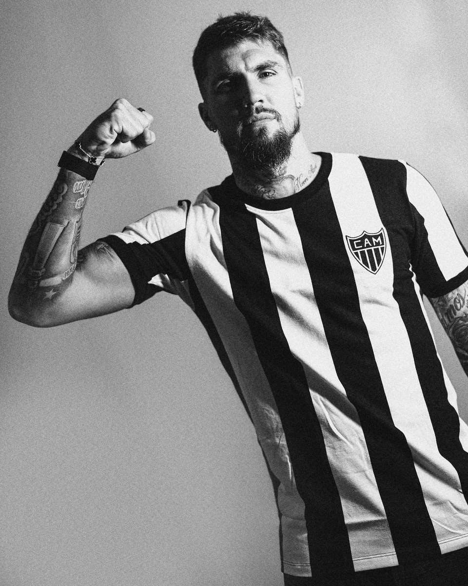 Lyanco's tweet photo. Muito feliz e honrado com esse novo desafio! 🐔🙏🏼👊🏼🤩 @Atletico https://t.co/B22s1qs84C