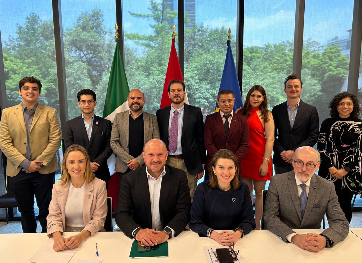 Amaie_Mexico's tweet image. Con gran interés por parte de los estados mexicanos, se llevó a cabo una reunión con la Embajada de Países Bajos en México, para construir un diálogo integral sobre el sector hídrico. Agradecemos a @NlinMexico por ver en la AMAIE un aliado para el desarrollo de esta agenda