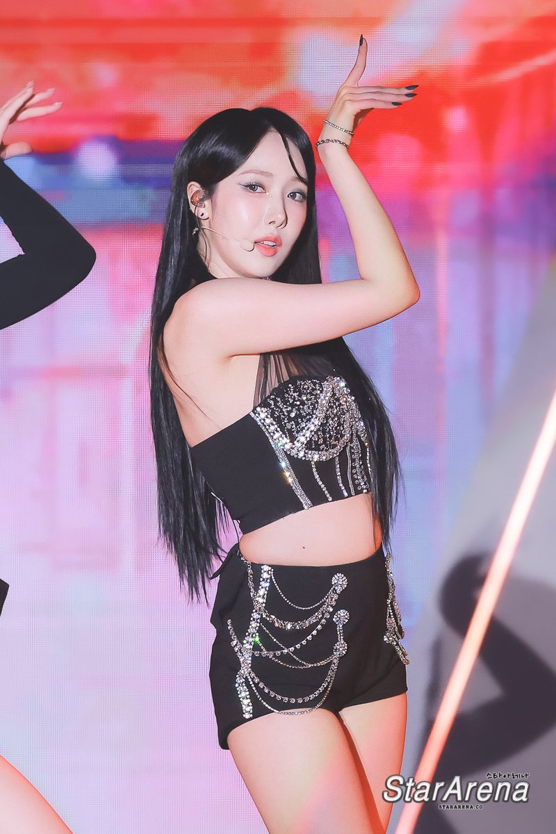 StarArena_'s tweet photo. 📷 240705 #SINB at #VIVIZ WORLD TOUR [V.hind : Love and Tears] IN HONG KONG

https://t.co/fiWiFx8NpN

#비비지 #신비 #2024VIVIZ_WorldTour_inHongKong #VHIND #VIVIZinHK @VIVIZ_official https://t.co/CVLgBmw6xV