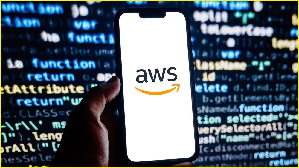 SteamComputer1's tweet image. Amazon Web Services (AWS) has landed a massive $2 billion deal with the Australian government to create a top-secret cloud environment for Defence and intelligence data. 
#TechForDefence
#AussieInnovation 
buff.ly/3XSbZ7w