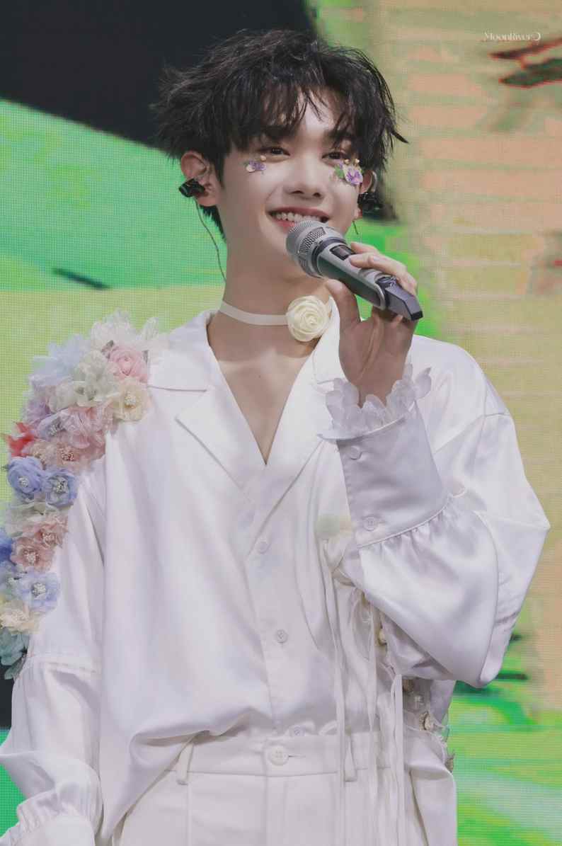 SCandy276's tweet image. Contemplating the fascination with Scarlett