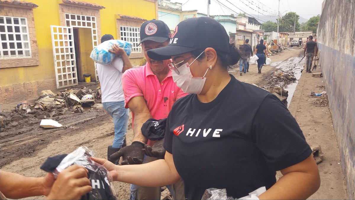 HiveSucre tweet media