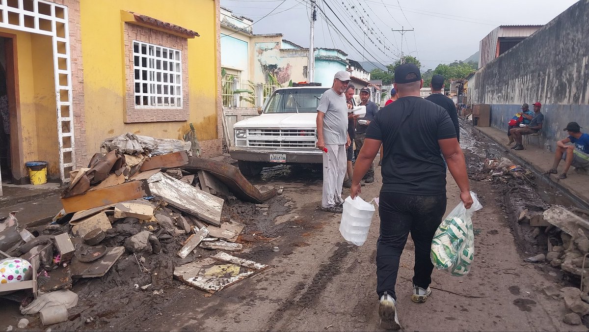 HiveSucre tweet media