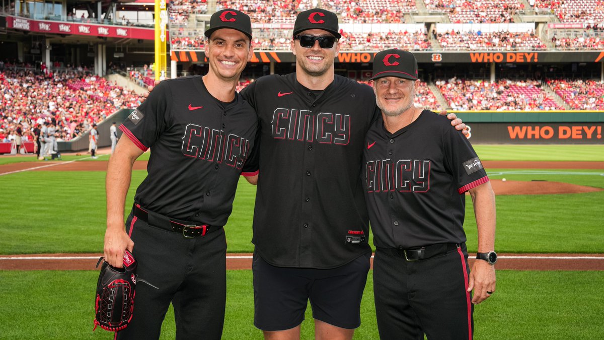 One of Cincinnati's finest is in the house. 

Welcome back to GABP, <a href="/Sam_Hubbard_/">Sam Hubbard</a>‼️