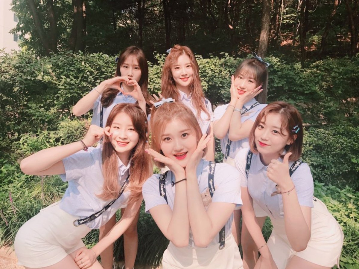 DearsWorldwide's tweet photo. Happy 7th anniversary, and therefore disbandment, FAVORITE. You will always have a special place in our hearts, and we can't wait to see what the future holds for each of you 🥹💕
#ThankYouFAVORITE https://t.co/Bex7T33eQd