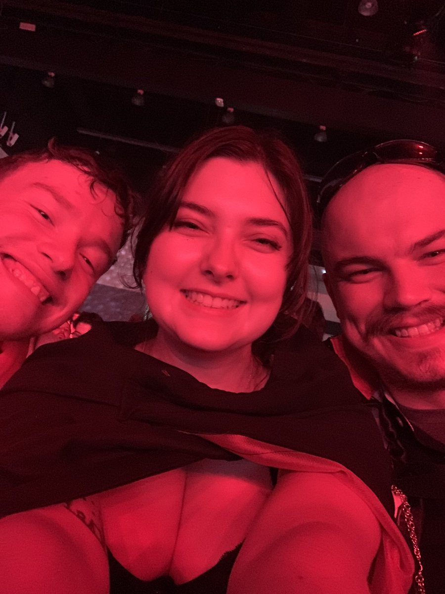 WE MADE IT IN AHHHHHHHHHH