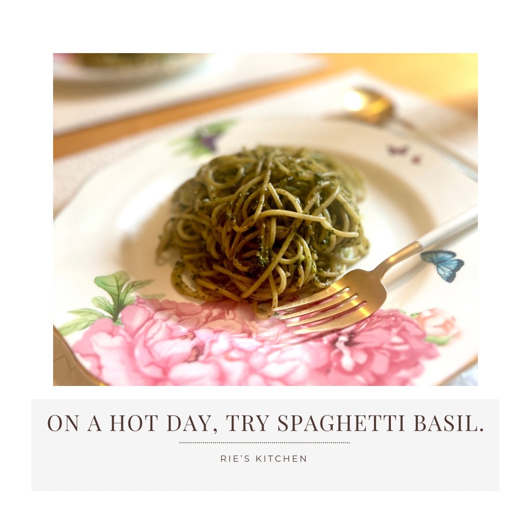 rie_kitchen1818's tweet photo. Absolutely love Italian cuisine, and this basil spaghetti is one of my favorites🍝✨ The simple and fresh basil aroma is irresistible🌿”

#pasta #ItalianCuisine #gourmet #foodie #foodphotography #eatwelllivewell #homecooking #delicious #basil https://t.co/spPfqc5C12