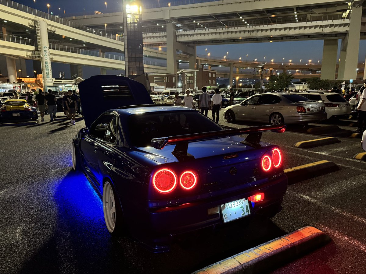 MichalSemotan's tweet image. Daikoku parking kousek za Tokiem, pro #autofans nutnost👍