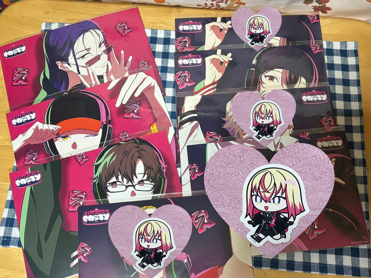 【交換】ビバレン LISTENING PARTY リスパ 特典 フライヤー

【譲】　スバル　シオン　レイ　カズ
【求】　イッセイ　ナゴム　＞　サクヤ

郵送希望。友人代行分のため🆔は後日。
2週間程後に受取予定。届き次第状態確認します🙇‍♀️よろしくお願いいたします。