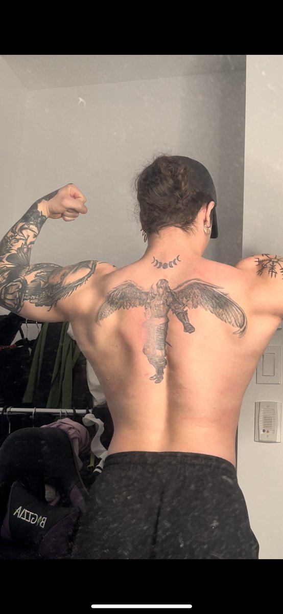 deadboyhot's tweet photo. https://t.co/A6NdEFmP5C