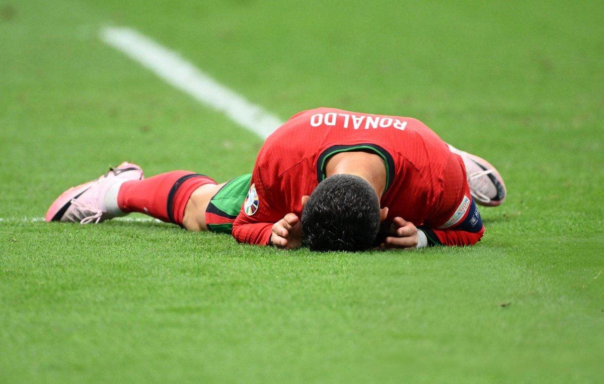 arielipillo's tweet image. La Persona que mas le ha dado al Futbol y el futbol jamas le ha regalado nada!

Porque todo se lo ha tenido que ganar a esfuerzo y sacrificio!!!

youtu.be/0umq88nwROE?si…