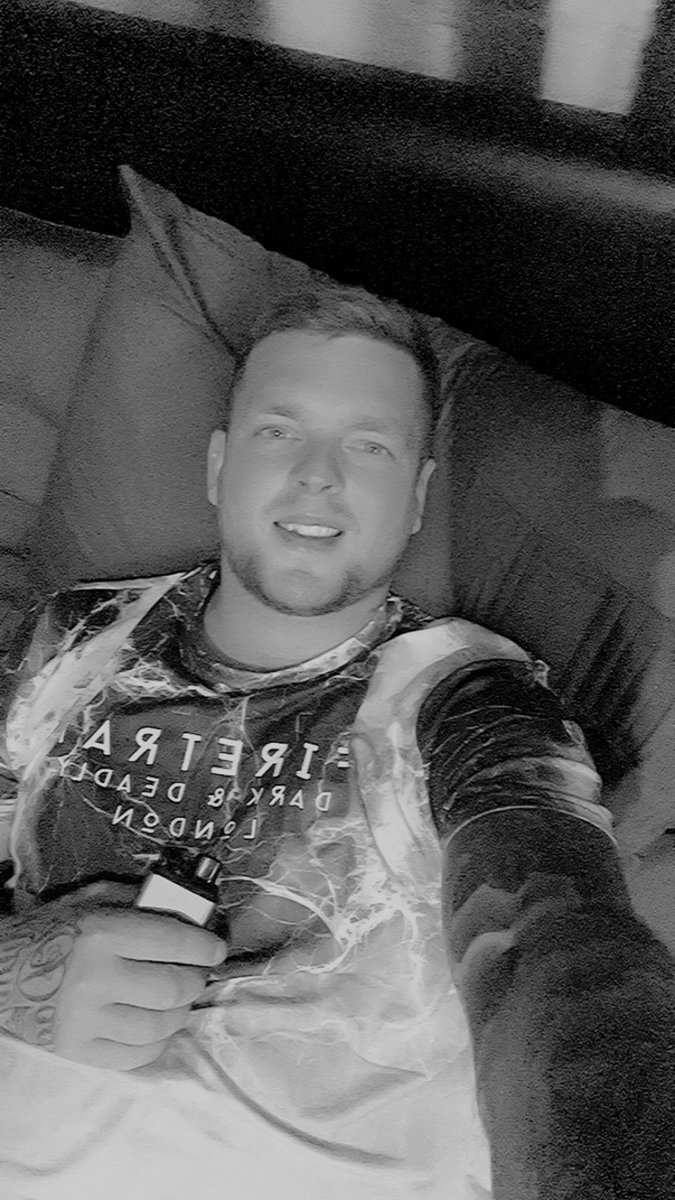 Morning fuckers! Realised…some people will be FAKE to you. LIE to you and somehow you’re the bad one 🤷‍♂️ Let the trash take itself out. New home, new look on life  for me 🙏🏻 stay blessed everyone else besides the fakes. #singledad #fakes #liars #life #happy