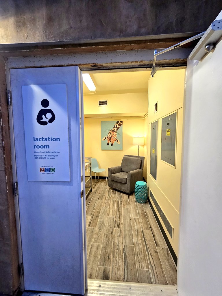 inmymirandaera's tweet photo. the way the Jacksonville Zoo had a lactation room 😍 love to see it https://t.co/9SKWBwKJLl