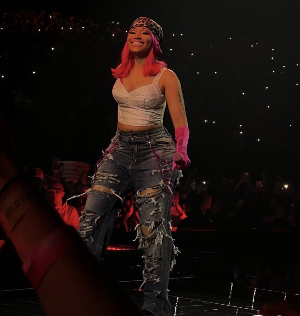 WRITE A RAP 🎤 | FAN Account tweet media