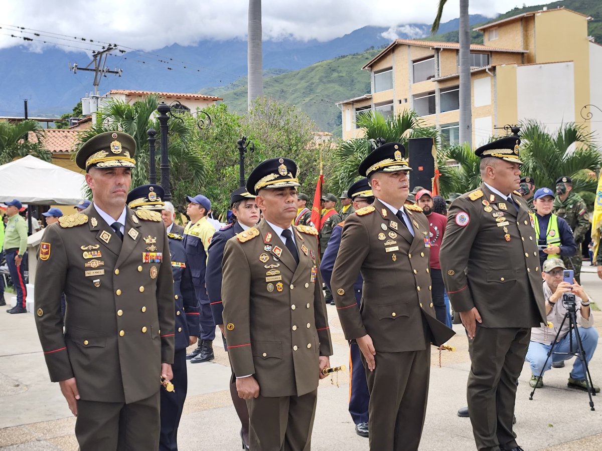 #05JUL || Acto en Conmemoración a los  213 años de la Firma del Acta de Independencia, donde participaron representantes de las provincias de Caracas, Cumaná, Barinas, Barcelona, Margarita, Mérida y Trujillo. Donde proclamaron su independencia del dominio español.