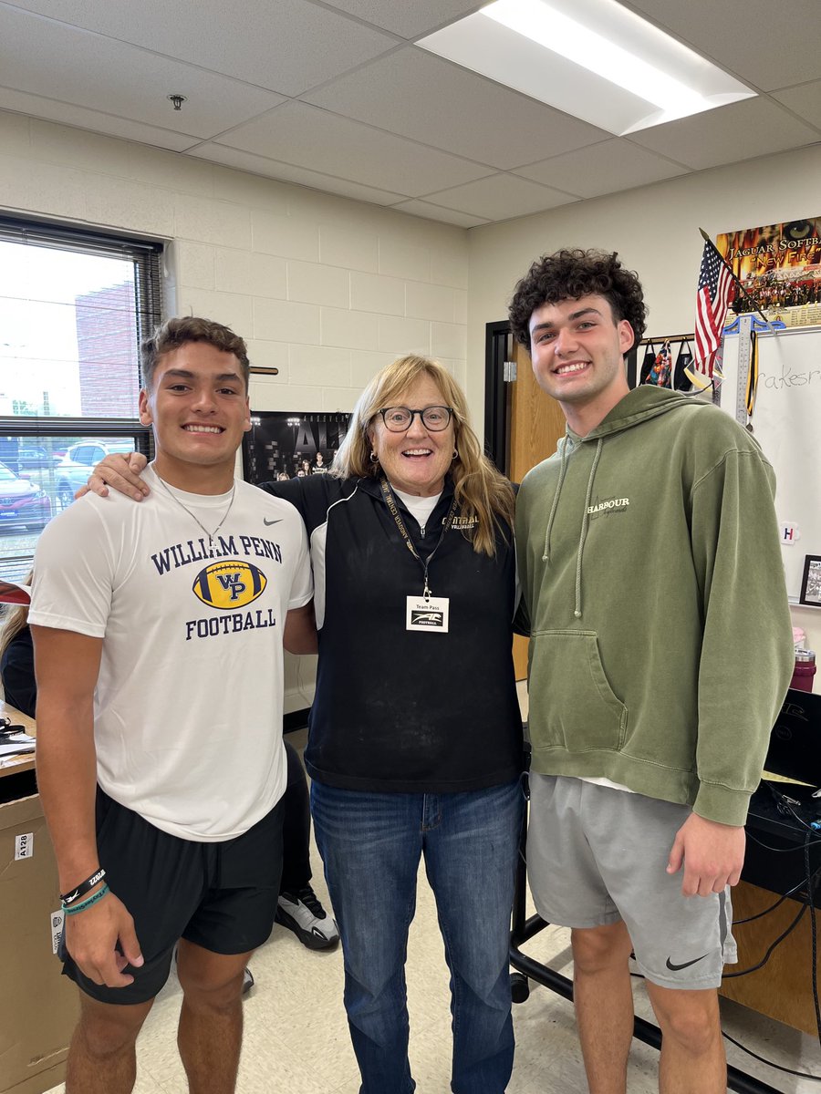 Derek Tuttle (@coach_dtuttle) on Twitter photo Our hearts go out to the family of Coach Rita Frakes. We always loved having her on our sidelines at home football games. She will be greatly missed! 🙏🏻
<a href="/ACJaguarFB/">AC Jaguar Football</a>
Photo is from 9.22.22. Our hearts go out to the family of Coach Rita Frakes. We always loved having her on our sidelines at home football games. She will be greatly missed! 🙏🏻
<a href="/ACJaguarFB/">AC Jaguar Football</a>
Photo is from 9.22.22.