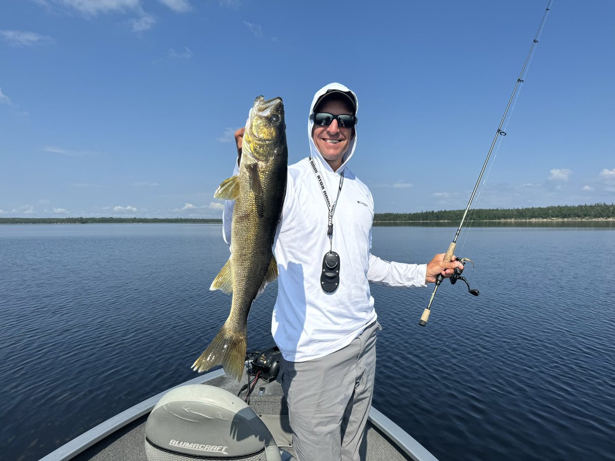 The Hawkeye Fish Camp on Lac Seul tweet media
