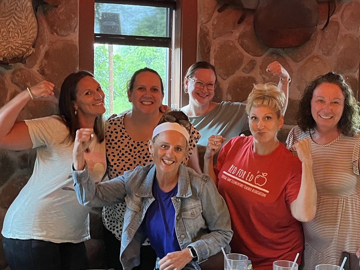 ieanea's tweet image. #RedForEd shout out to the CLETA bargaining team!!! Crystal Lake teachers are advocating for a strong future for all students and educators. That means safe schools, adequate planning time, competitive pay and benefits and the elimination of outside staffing agencies.