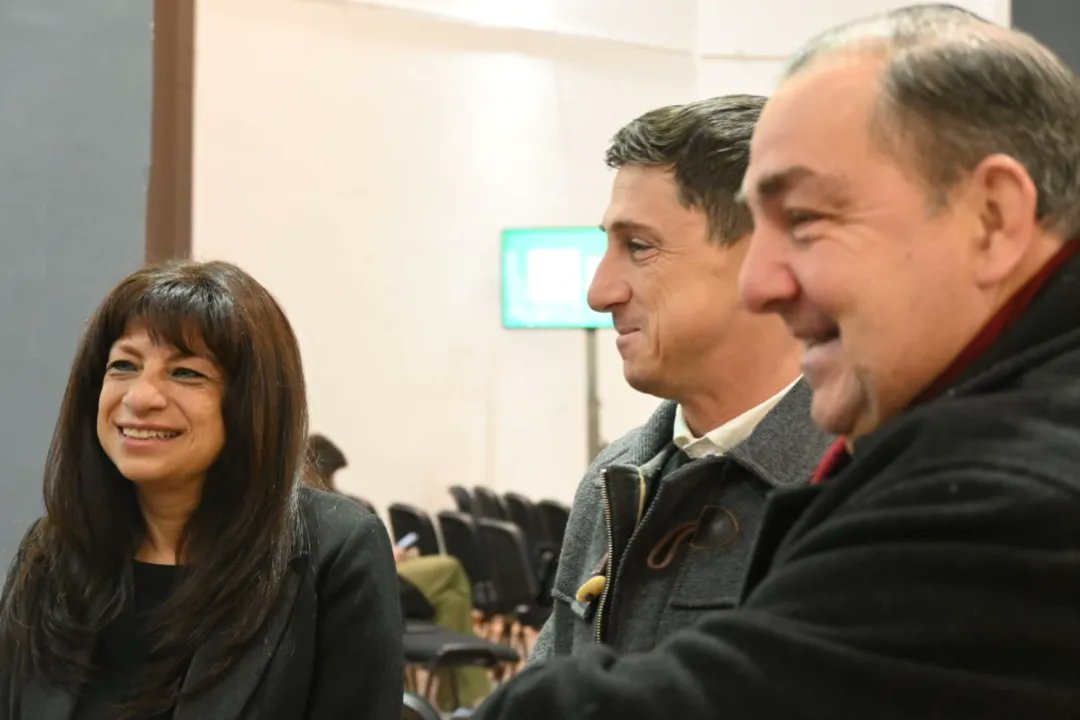 En el marco de la Cumbre Internacional del Hábitat, junto al equipo del <a href="/EcamSF/">Ente de Coordinación Área Metropolitana Santa Fe</a>  participamos en el Foro de concejales. Valoramos mucho estos espacios de diálogo e intercambio, que nos dan la posibilidad de fortalecer proyectos comunes para nuestras ciudades.