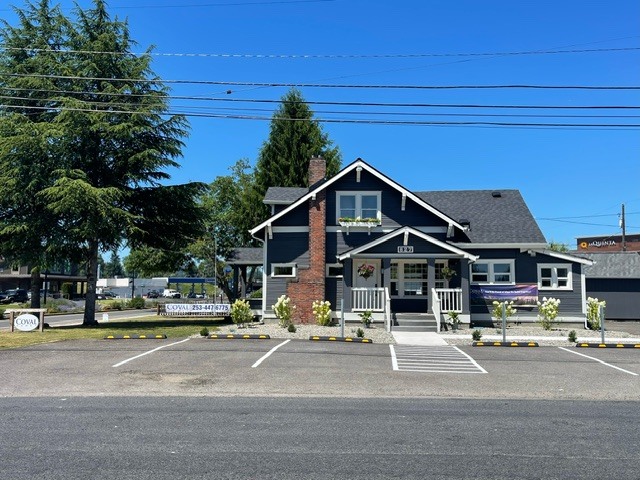 CovalHomes's tweet photo. This Monday 7/8, take a tour of the new Centralia Showroom!  From 11am - 2pm.  Must RSVP to attend.  Come for lunch, bring the family, and take a tour!

https://t.co/VCaPm7sVHq https://t.co/q9ootOaH6p