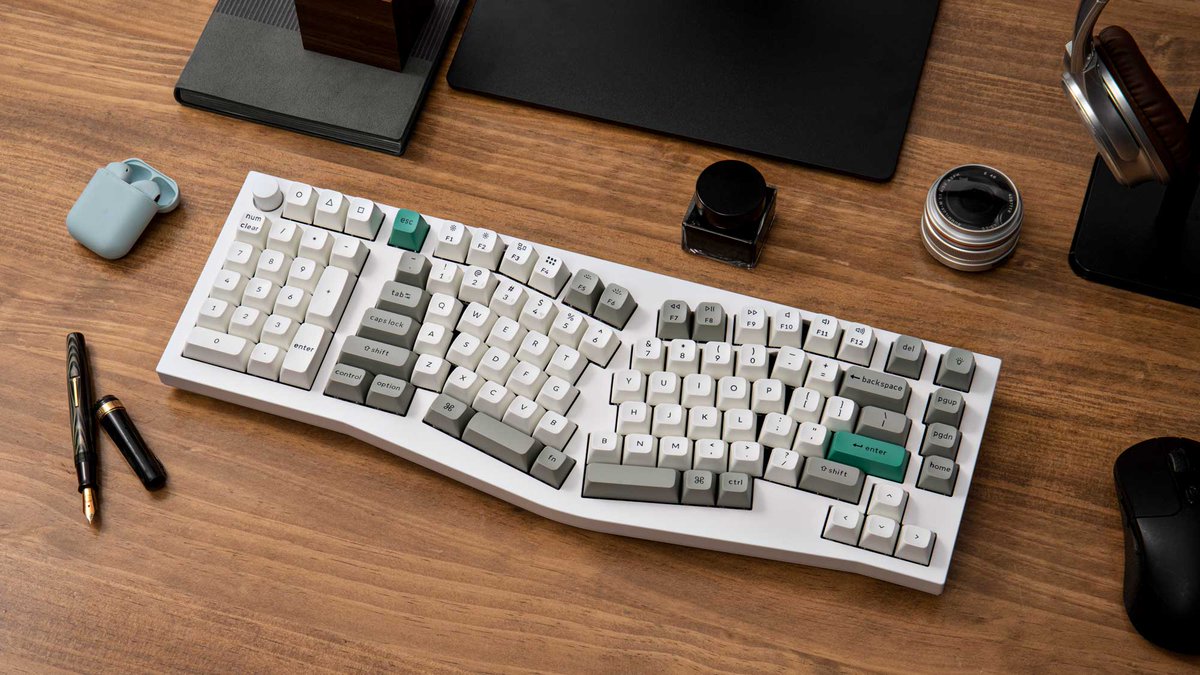taka8aru's tweet photo. 今日の #AliceKeyboard
Keychron Q14 Max、K15 Max
シリーズが遂に完成 ()は過去作
65%: Q8 Max / Q8 Pro / Q8 / V8 Max / (V8)
75%: Q10 Max / Q10 Pro / Q10 / V10 Max / (V10)
96%左利き: Q14 Max / Q14 Pro
65%LP: K11 Max / (K11 Pro)
75%LP: K15 Max / (K15 Pro)
#自作キーボード 市販キーボード https://t.co/nPZmxxXLbI