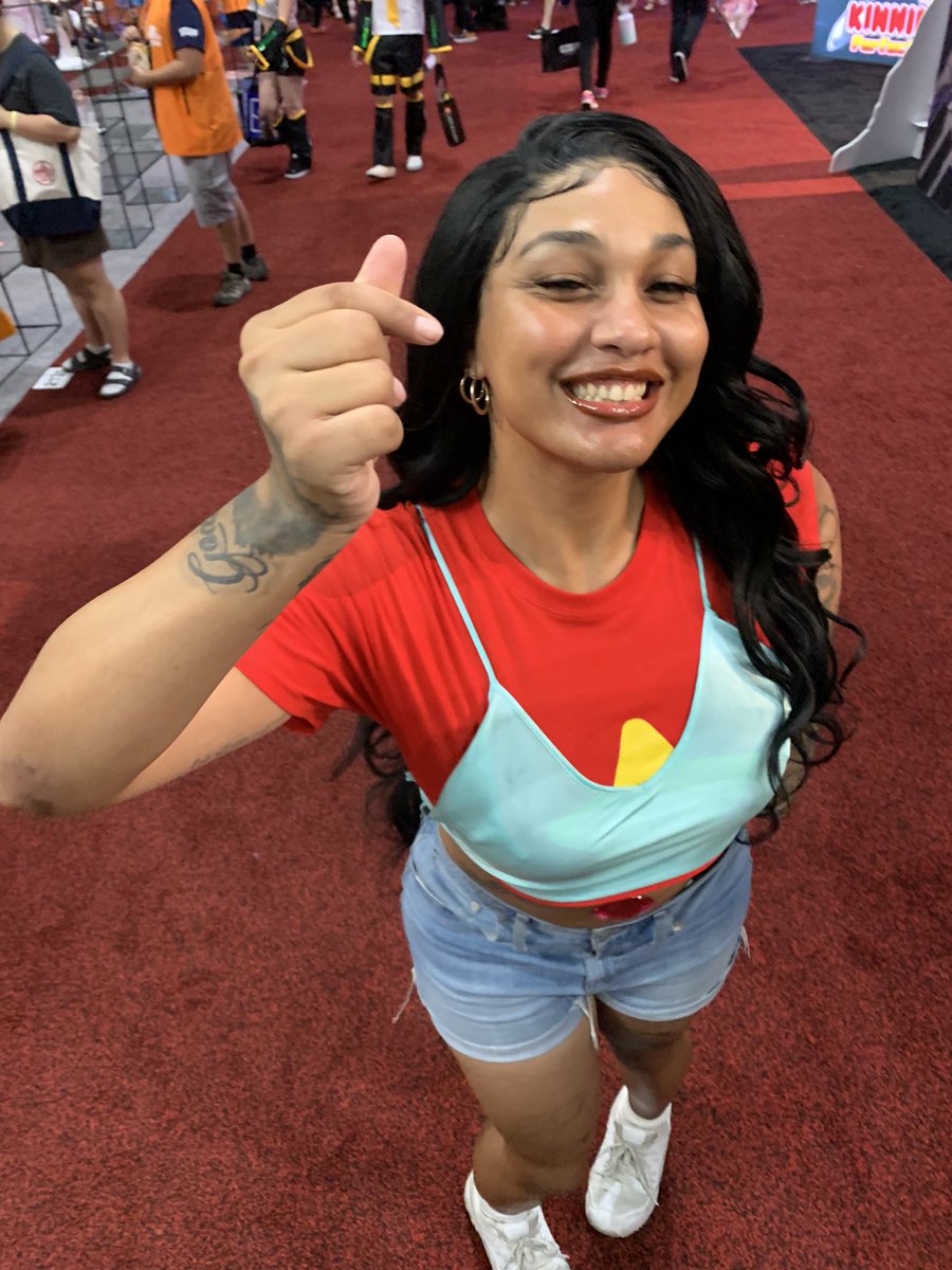 bigbaydavis's tweet photo. Not Steven baby this Stevonnie https://t.co/H2EsWFblkM