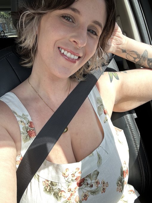 Everyday I ask myself&hellip;.why would god have given me such nice big natural knockers if it were not specifically