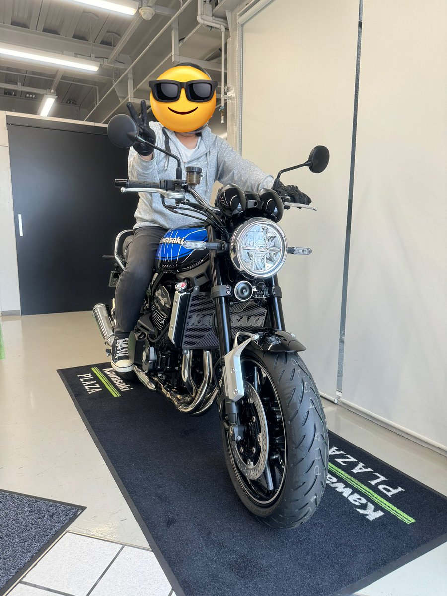 zackey105's tweet photo. NEWバイク納車の為、更新🥰

名前 ざっきー
性別 男
年齢 アラフォー
住み 大阪
車種 Z900RS
身長 174㌢
一言  青火の玉ちゃんめっちゃかっこいい～😍😍😍
これが私の終のバイク🏍³₃
になるのかな？笑

#バイク乗りとして軽く自己紹介
#バイク好きと繋がりたい 
#Z900RS https://t.co/dIxEHtexhR