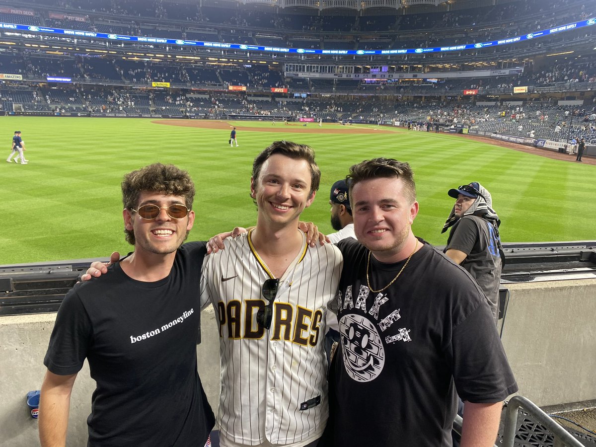 jake_yasi's tweet photo. Just a big win for the fellas https://t.co/rU0wtMlmXf