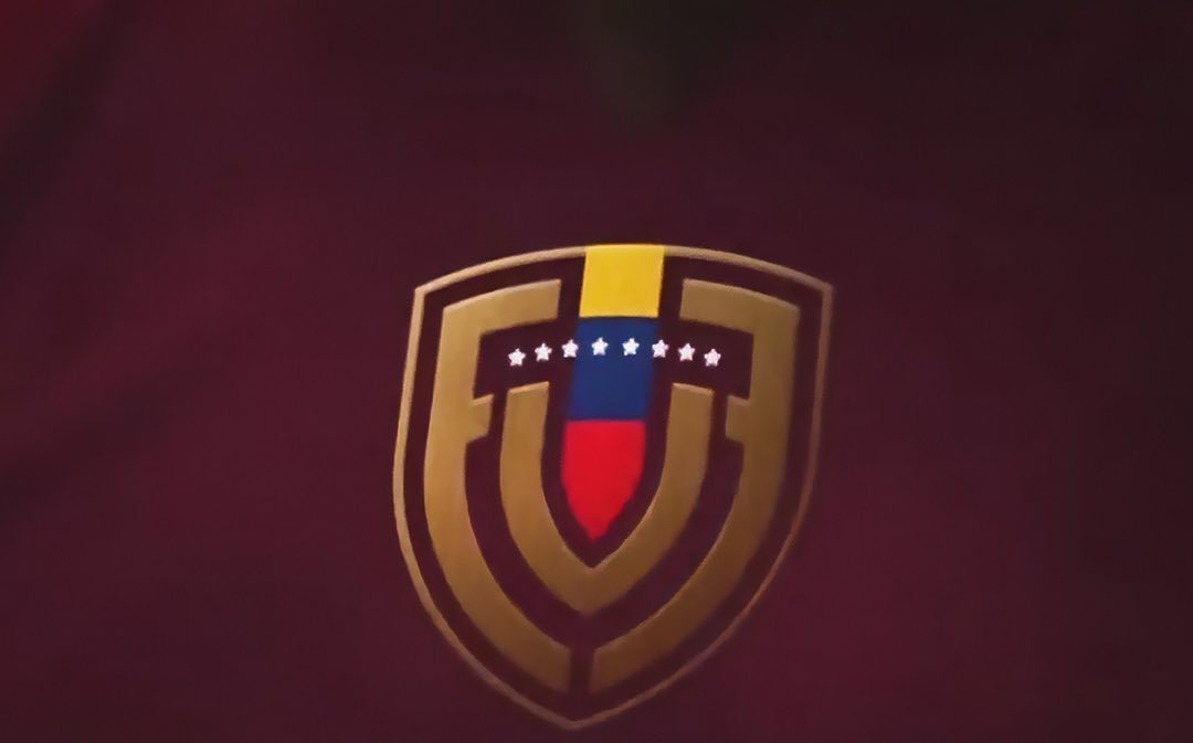 <a href="/SeleVinotinto/">La Vinotinto</a>  Un gran partido!!! Somos ganadores de la Fe!!! Gracias por  llevar el nombre de Venezuela arriba!!! 🇻🇪🇻🇪🇻🇪⚽️⚽️🍫🍫🍫🍫🍫🍫🍫🍫🍫🍫🍫🍫🍫🍫🍫