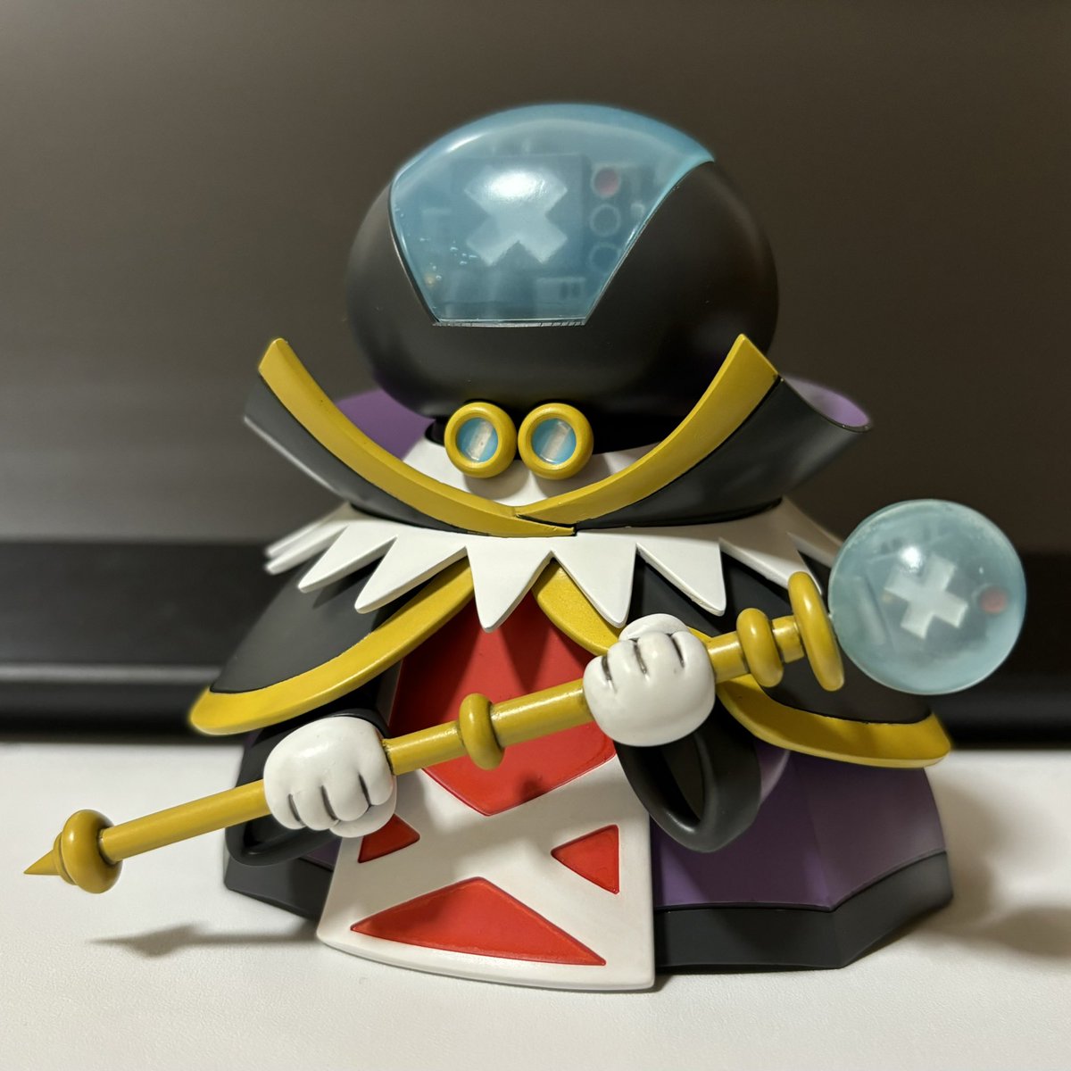 ma_yusei's tweet photo. バツガルフ様塗装完了✖️
クリアレジンの扱いに四苦八苦しながらもなんとか完成です！
GCの頃から好きなキャラだったけど、リメイクで戦闘BGMが神アレンジされてさらに大好きになりました！
#ペーパーマリオRPG 
#zbrush #fanart https://t.co/9uUdiHyiMt